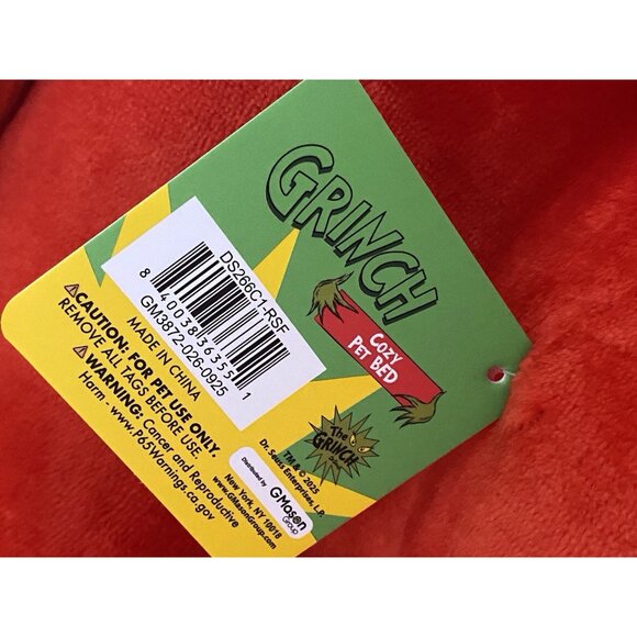 Dr. Seuss The Grinch Dog Cat Pet Cozy Cuddler Bed Christmas 20” X 16” X 8” NEW - Picture 4 of 15